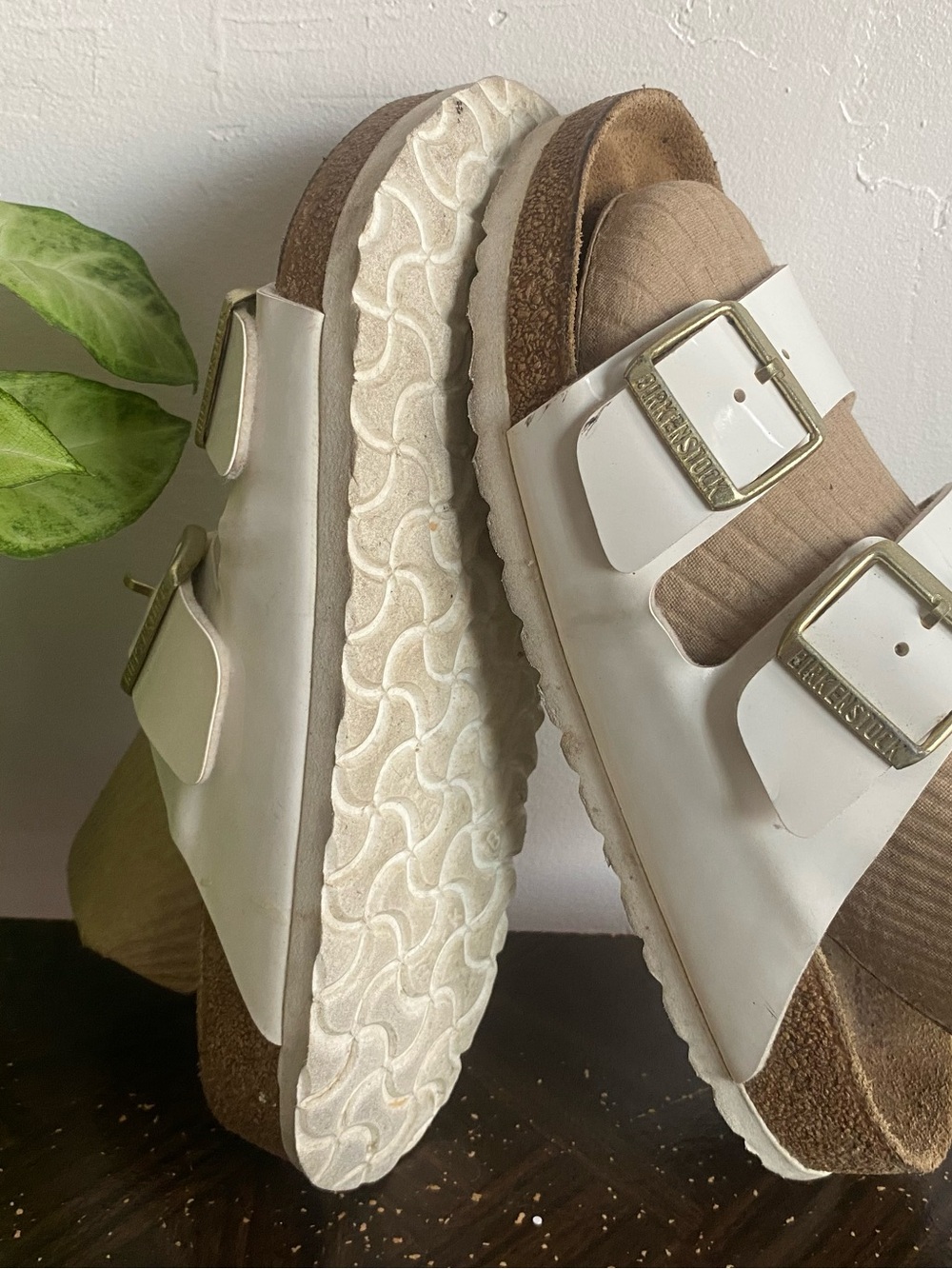 Pre-owned Birkenstock Arizona White Patent Slide Sandals Sz 38/7 Regular Women’s - Picture 4 of 9